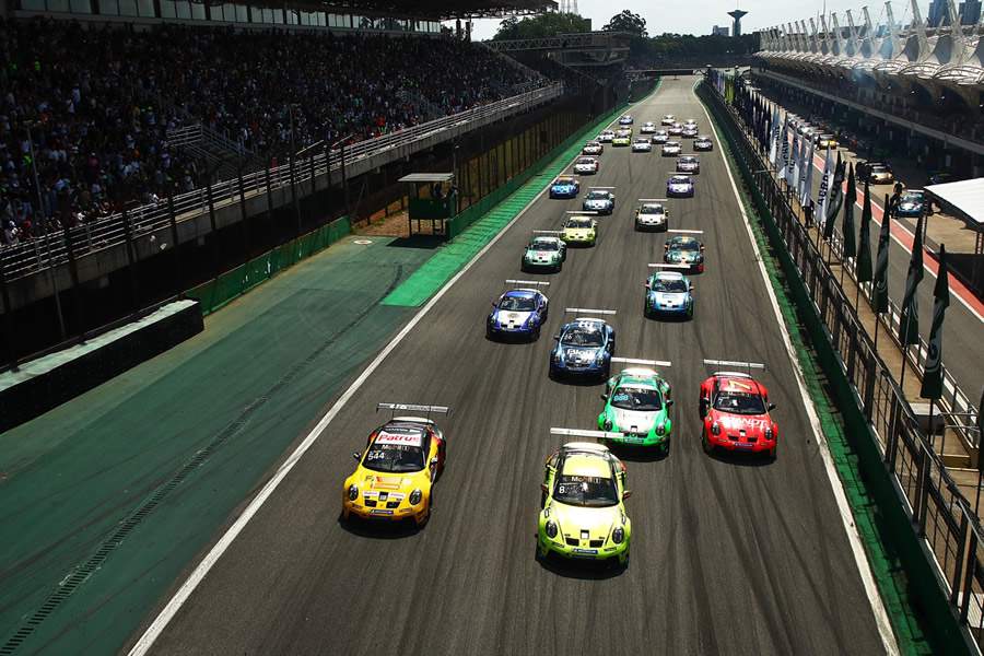 Porsche Cup retorna a Interlagos ap&oacute;s excurs&atilde;o portuguesa (Luca Bassani/Porsche Cup Brasil)