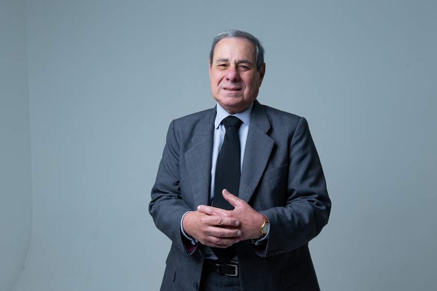 Segundo Mario Esper, presidente da ABNT, a forma&ccedil;&atilde;o t&eacute;cnica tende a ganhar ainda mais peso no ambiente corporativo. - Raul Spinass&eacute; - Novo Selo Comunica&ccedil;&atilde;o