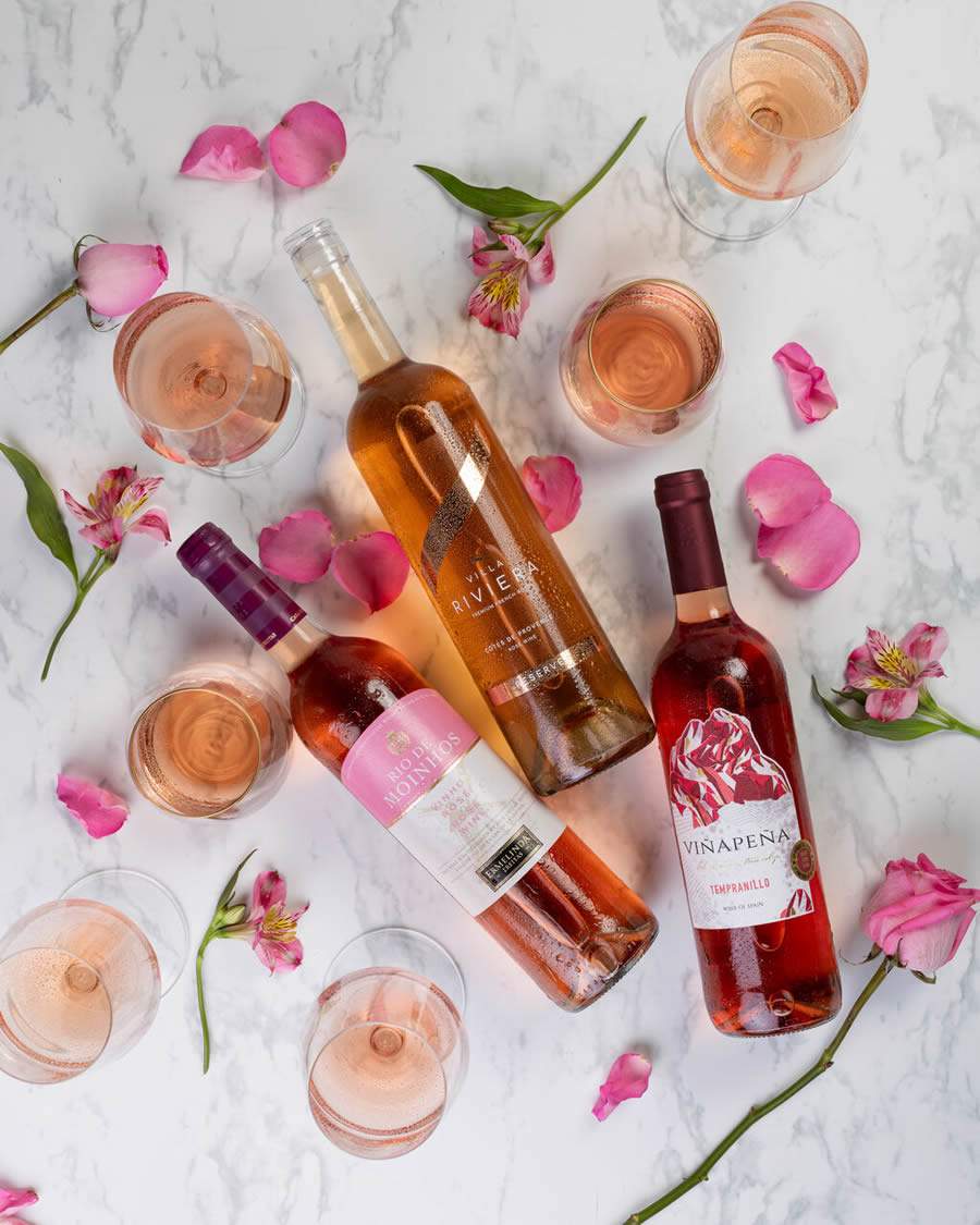 Em parceria com a Am&eacute;ricas Amigas, Evino arrecada fundos para o combate ao c&acirc;ncer de mama pelo s&eacute;timo ano consecutivo