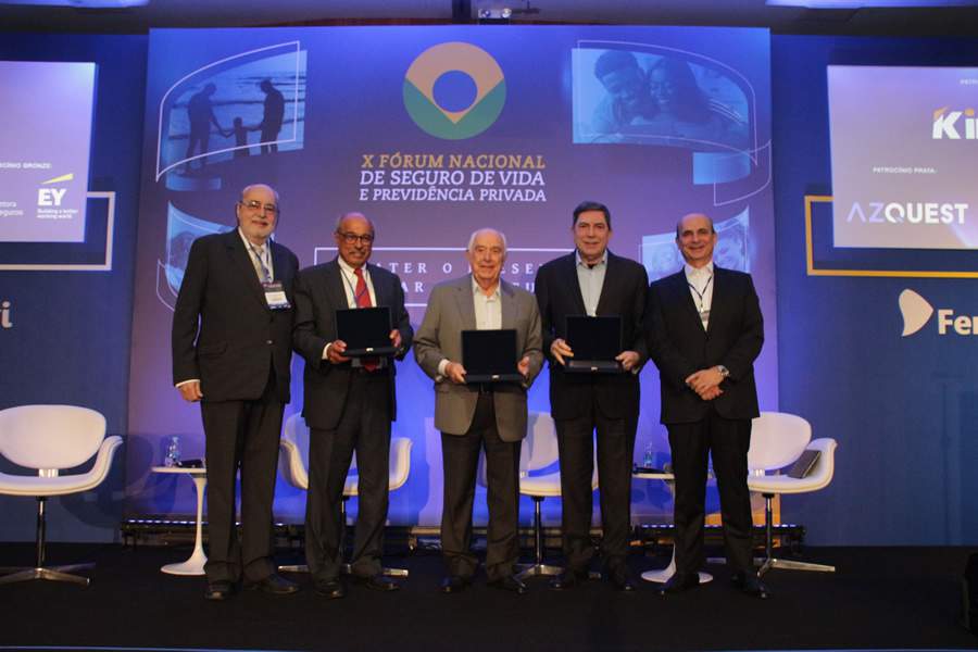 Aumento da expectativa de vida e envelhecimento da popula&ccedil;&atilde;o mobilizam setor de seguros e previd&ecirc;ncia