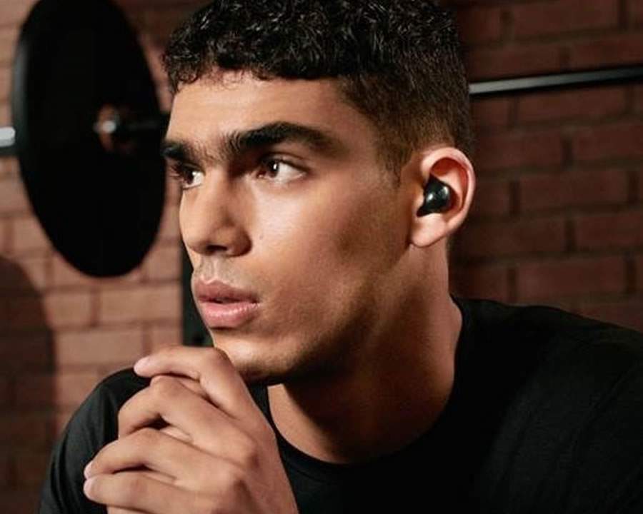 Galaxy Buds2 em nova cor Preto &Ocirc;nix | Imagem meramente ilustrativa