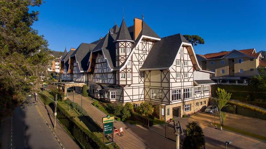 Fachada do hotel Serra da Estrela, em Campos do Jord&atilde;o - Jayro Lemos