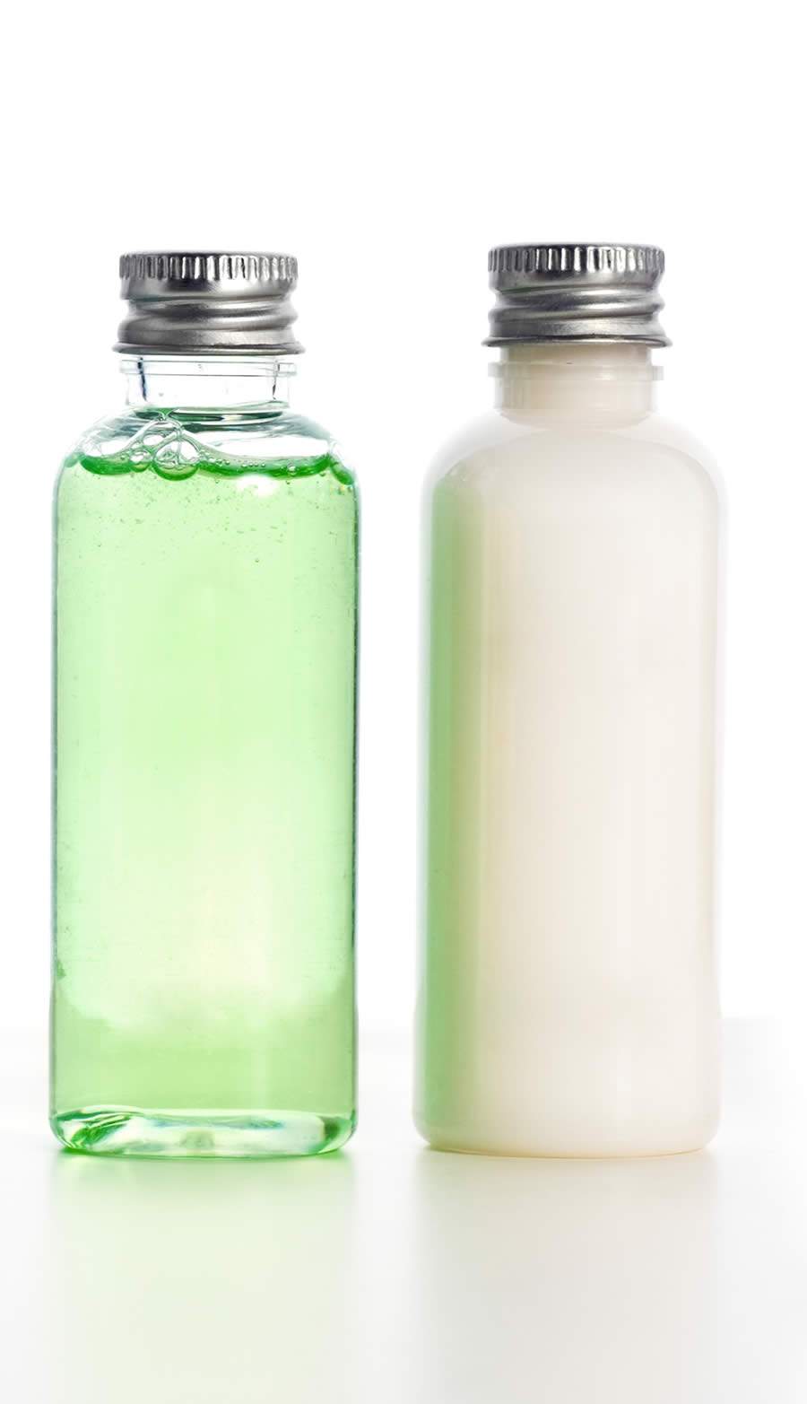 Dermatologista explica tudo o que você precisa saber sobre demaquilantes