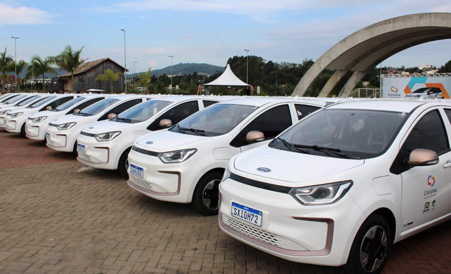 100 JAC E-JS1 s&atilde;o entregues &agrave; prefeitura de Crici&uacute;ma