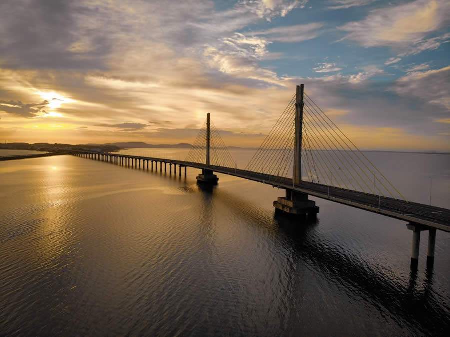 CCR ViaCosteira inicia testes na ilumina&ccedil;&atilde;o c&ecirc;nica da Ponte Anita Garibaldi