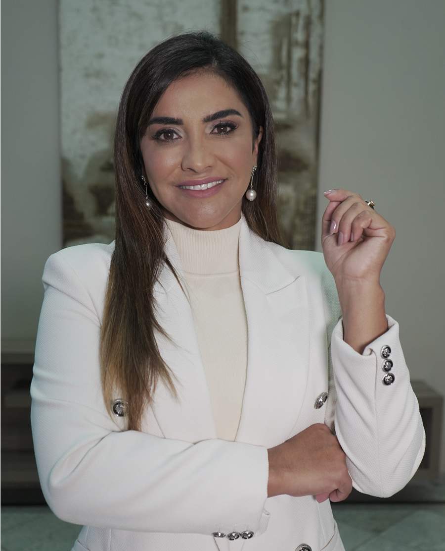 M&iacute;rian_Queiroz