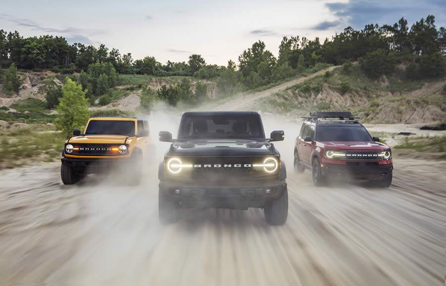 Ford lança a nova família Bronco nos EUA, com versões de duas e quatro portas e Sport
