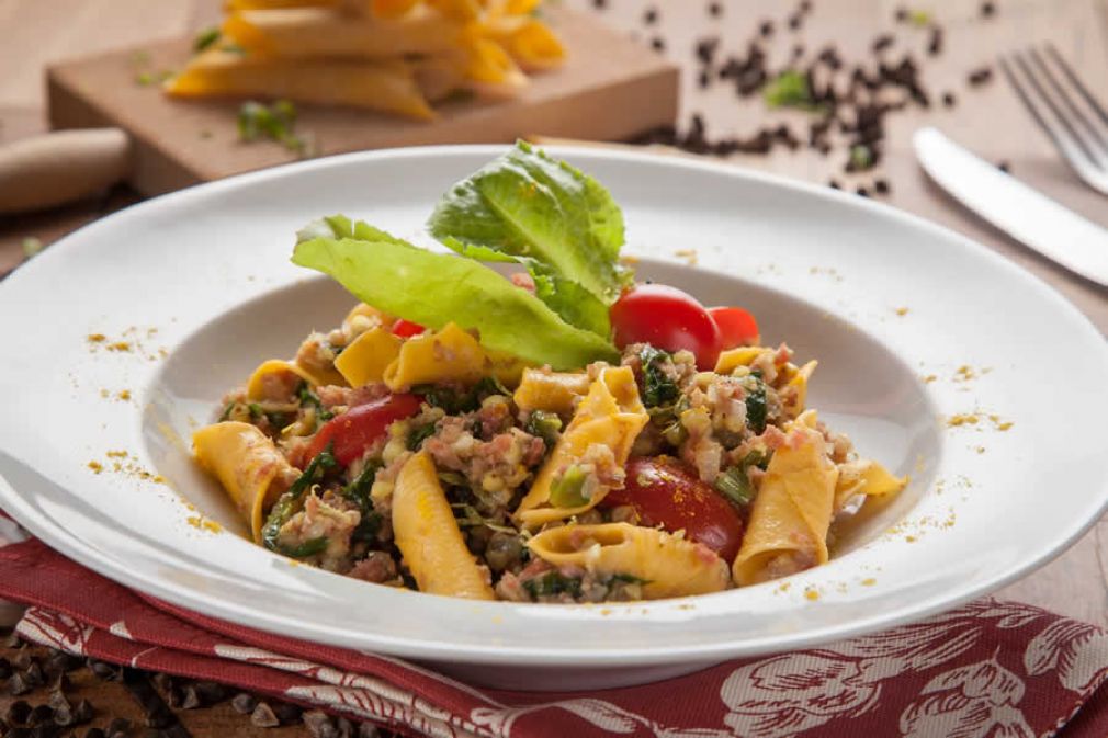 Garganelli com Rag&ugrave; de Lingui&ccedil;a de Prudent&oacute;polis e Tatarca