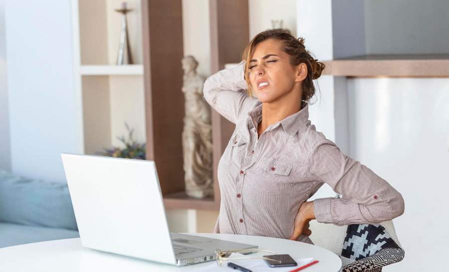 Home Office: especialista d&aacute; 5 dicas para trabalhador n&atilde;o desenvolver dores lombares