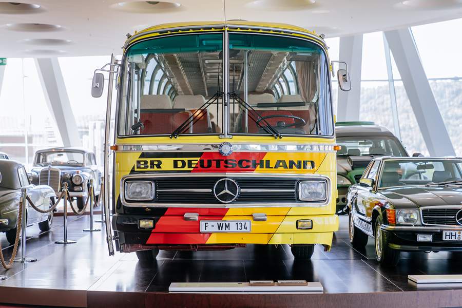 Conforto do &ocirc;nibus O 302 da Mercedes-Benz fez hist&oacute;ria na Copa do Mundo de 74