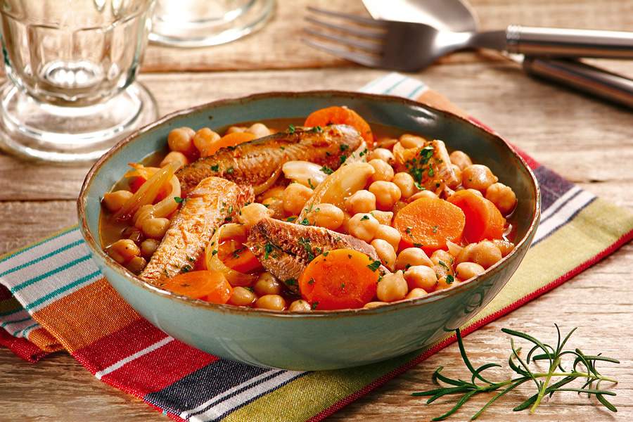 Gomes da Costa: Ensopado de grão de bico e sardinha + 2 receitas