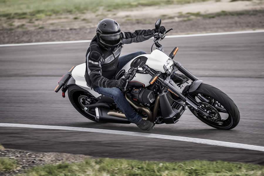 Harley-Davidson FXDR 114 tem desconto de 10 mil reais em novembro