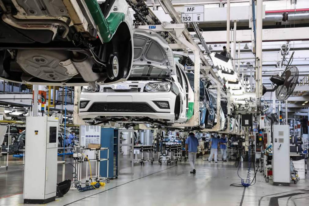 VW fecha acordo de flexibilização trabalhista com sindicatos