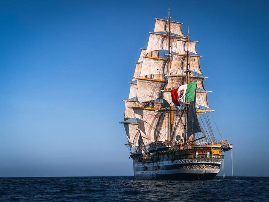 Foto divulga&ccedil;&atilde;o do veleiro Amerigo Vespucci