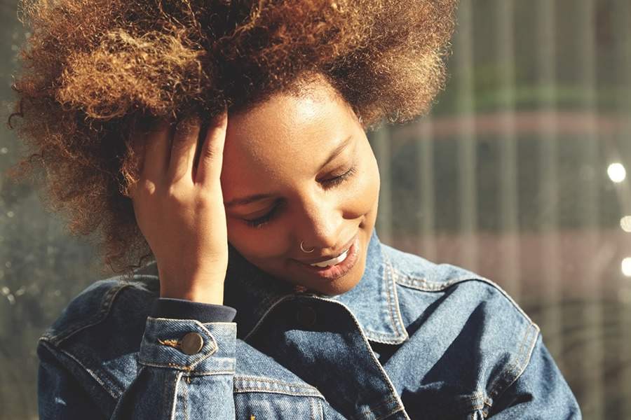 Mesmo ap&oacute;s o fim do ver&atilde;o, os olhos ainda devem ser protegidos do sol