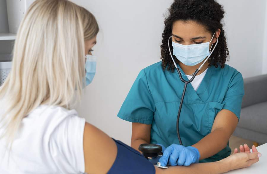 Projeto de lei discute novas regras para atua&ccedil;&atilde;o de enfermeiros