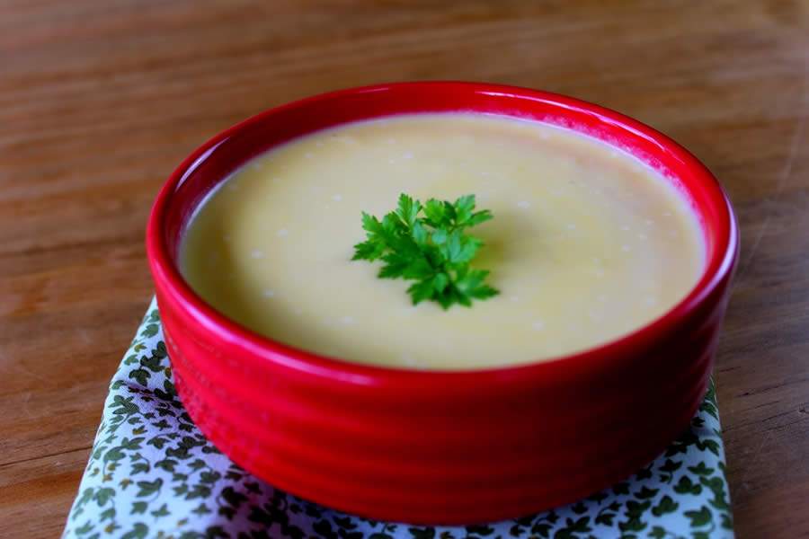 Receita Superbom: Sopa de Inhame com vegan cheese