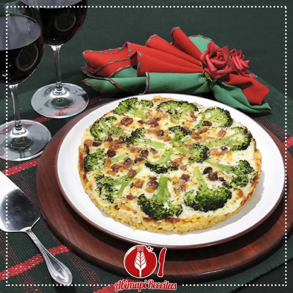 Que tal uma pizza de macarr&atilde;o com br&oacute;colis?