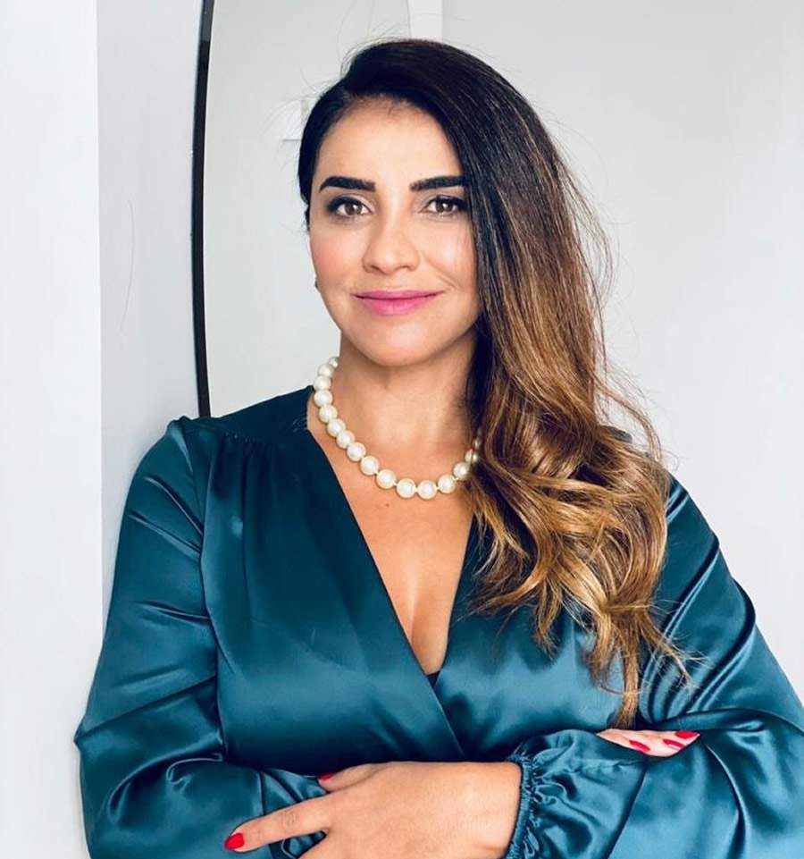  M&iacute;rian Queiroz 