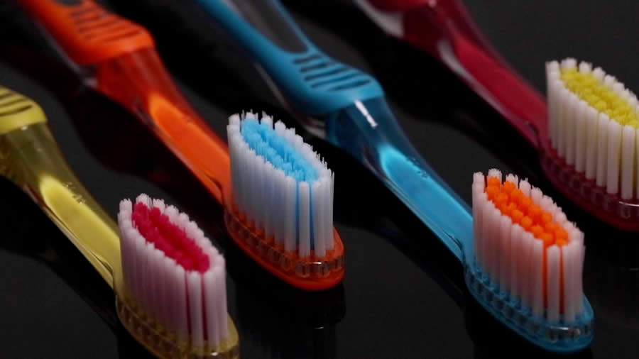 Escovas dentais Agile, da Condor - Divulgação