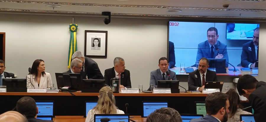 Dyogo Oliveira, presidente da CNseg, apresenta as propostas do setor segurador para mitigar os danos causados pelas mudan&ccedil;as clim&aacute;ticas extremas. - r&eacute;dito: divulga&ccedil;&atilde;o CNseg.