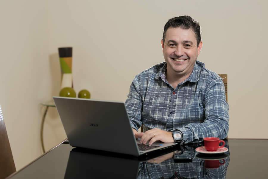 Robinson Idalgo, fundador do Sistema Gr&aacute;tis.