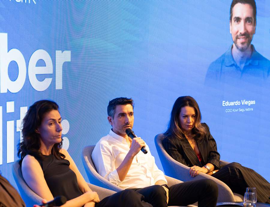 Ao centro, Eduardo Viegas, COO da Kovr