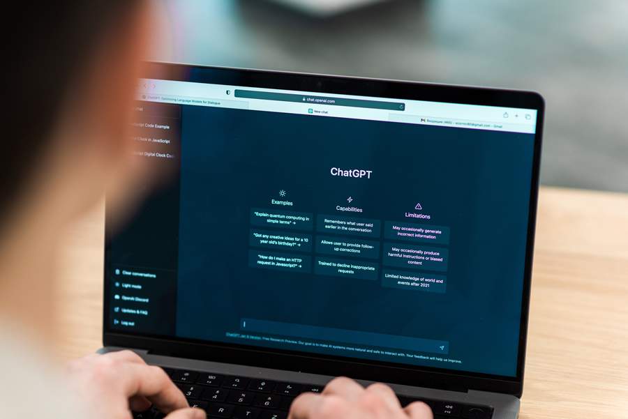 Quando a escrita com Intelig&ecirc;ncia Artificial pode ser ben&eacute;fica para a educa&ccedil;&atilde;o?