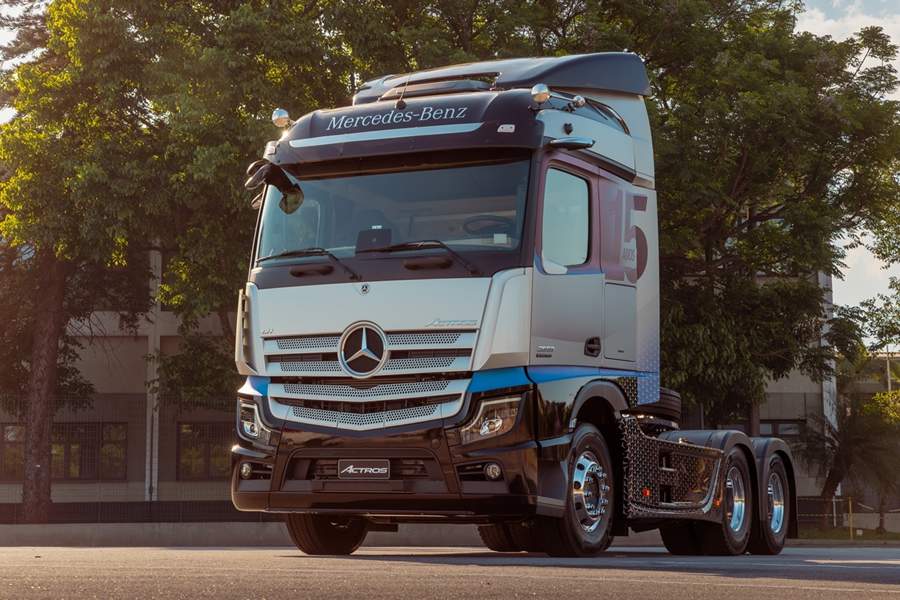 Mercedes-Benz lança Actros Evolution Série Especial 15 anos
