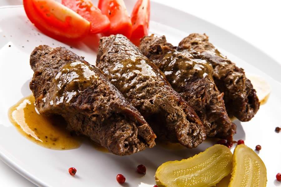 Especial Dia dos Pais: Mondial sugere receita de Bife Recheado com Queijo para surpreender seu herói