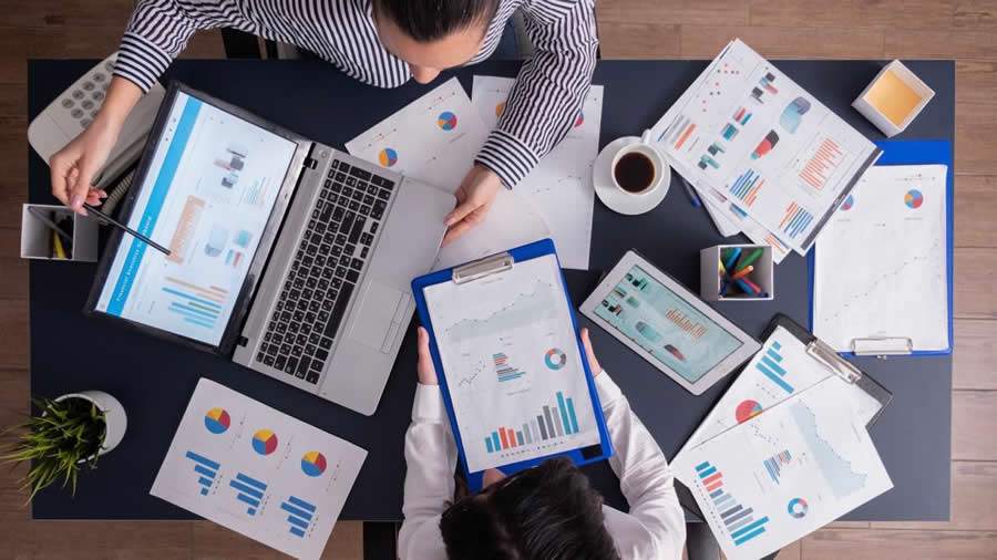 Dom&iacute;nio t&eacute;cnico, pensamento cr&iacute;tico e habilidades humanas integradas sustentam decis&otilde;es melhores no trabalho - Cr&eacute;dito: Divulga&ccedil;&atilde;o