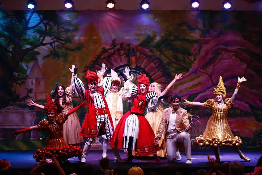 Pe&ccedil;a teatral Bilhete M&aacute;gico de Natal tamb&eacute;m participar&aacute; do circuito - Foto: Osvaldo Neto