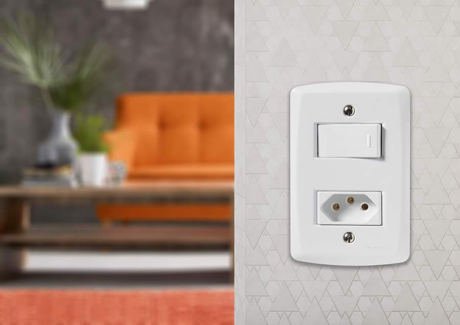 &Eacute; hora de consultar um eletricista?