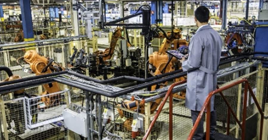 O futuro da manufatura &eacute; agora: Quatro tend&ecirc;ncias moldando a ind&uacute;stria