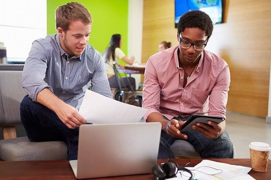 Profissionais Investem em Cursos de Idiomas no Exterior