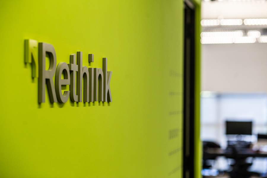 Escrit&oacute;rio-Rethink-cr&eacute;dito-Igor Silva Fernandes