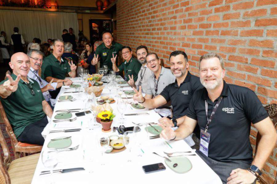 Almo&ccedil;o da Tokio Marine com corretores do Conec 2023