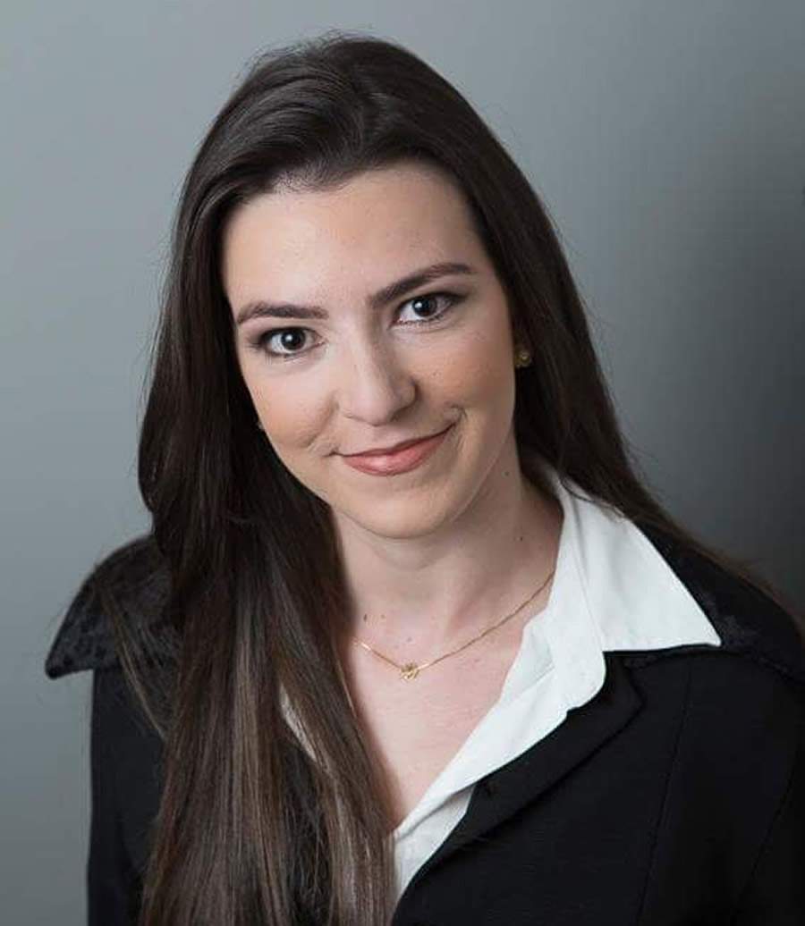 J&eacute;ssica de Oliveira Serial &eacute; advogada formada pela UFPR e especialista em Direito de Fam&iacute;lia e Sucess&otilde;es no Tesk Sociedade de Advogados - Cr&eacute;ditos: Divulga&ccedil;&atilde;o