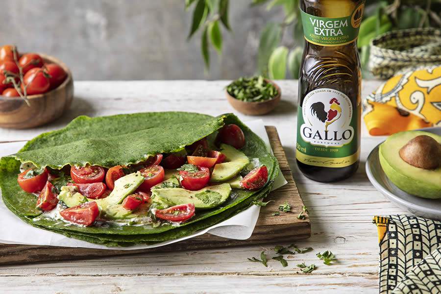 Aprenda uma receita de crepe salgado leve e saudável com Azeite Gallo Extra Virgem Clássico
