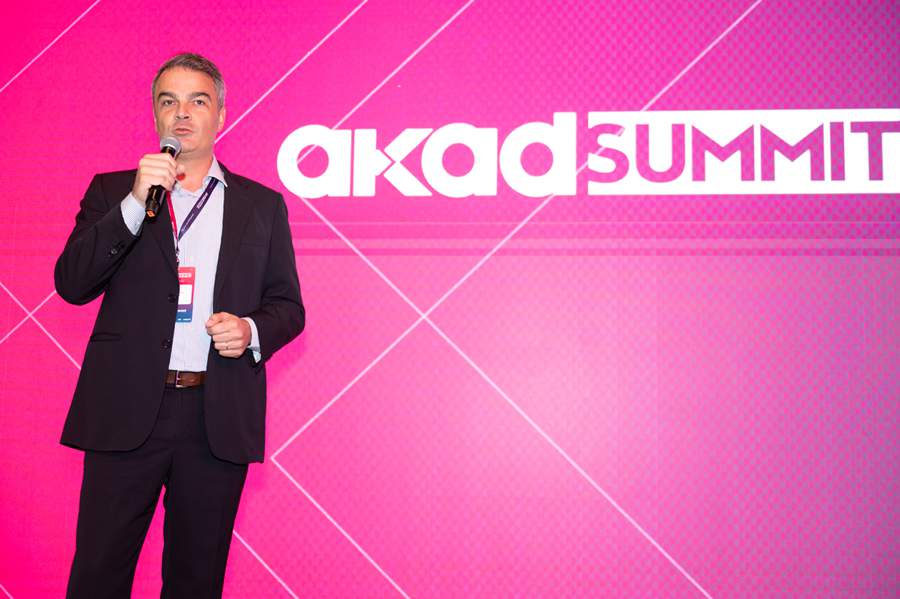 Akad Summit Divulga&ccedil;&atilde;o