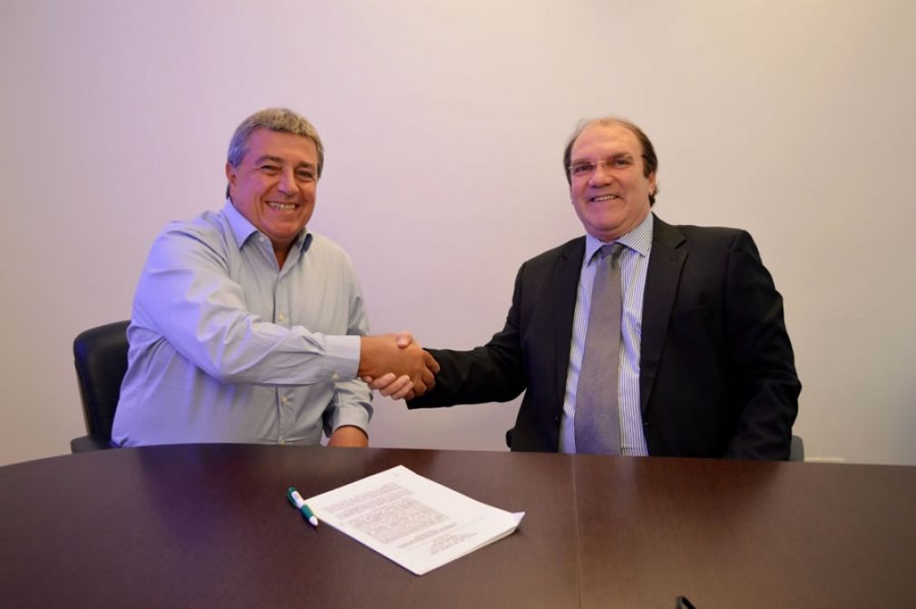  Luiz Philipe Baeta Neves, presidente da Aconseg-RJ, e professor e organizador dos cursos Wagner Attina, da IndoRH: parceria de sucesso 