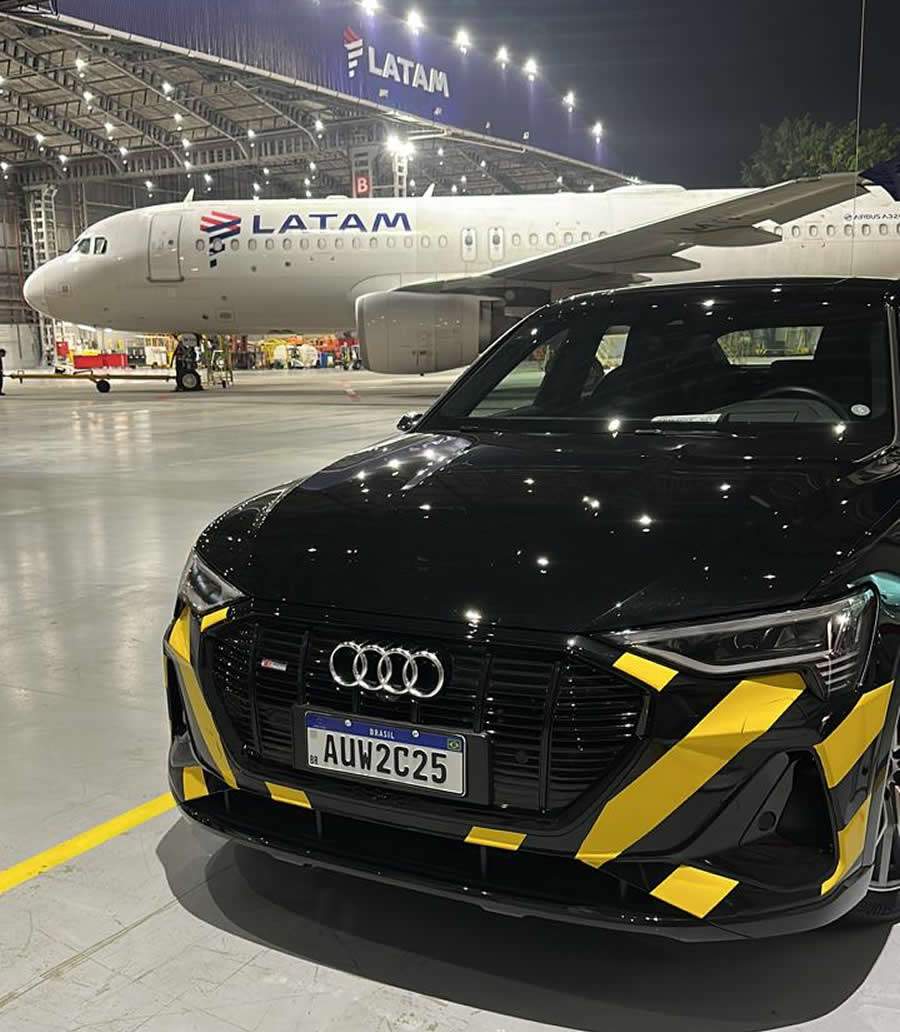 Audi do Brasil e LATAM iniciam servi&ccedil;o exclusivo de transporte de passageiros com carros el&eacute;tricos