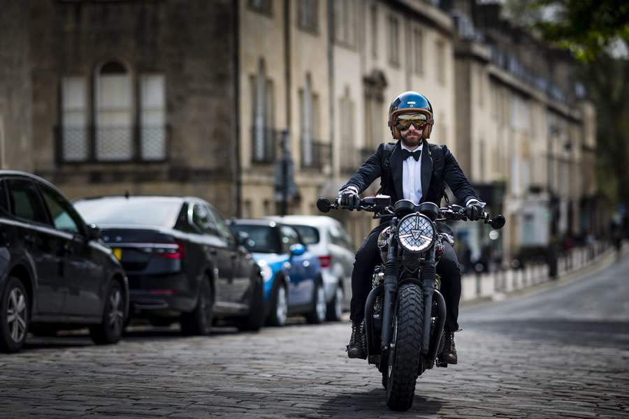 Parceria Triumph e DGR