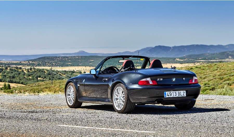 BMW Z3 faz 25 anos: nem mesmo o agente secreto mais famoso do mundo resistiu aos seus encantos