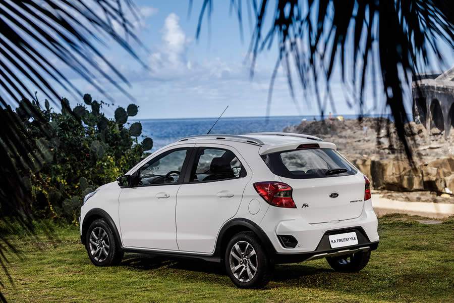 Ford Ka: cinco curiosidades da evolu&ccedil;&atilde;o do hatch em v&iacute;deo