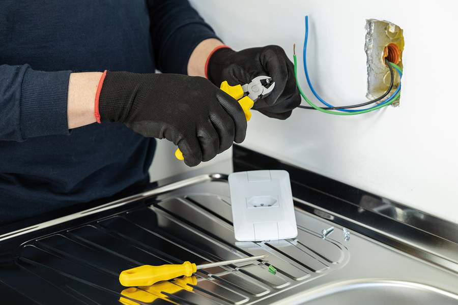 Raios e chuvas t&ecirc;m maior ocorr&ecirc;ncia no ver&atilde;o e os riscos tamb&eacute;m aumentam