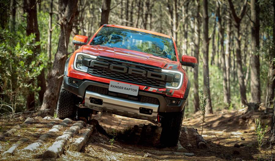 Ford exibe a Ranger Raptor e linha completa de picapes na Coopavel 2024
