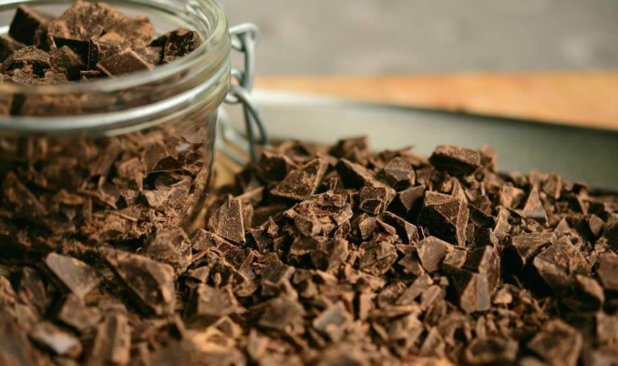 Páscoa saudável com chocolate? Nutricionista garante que sim