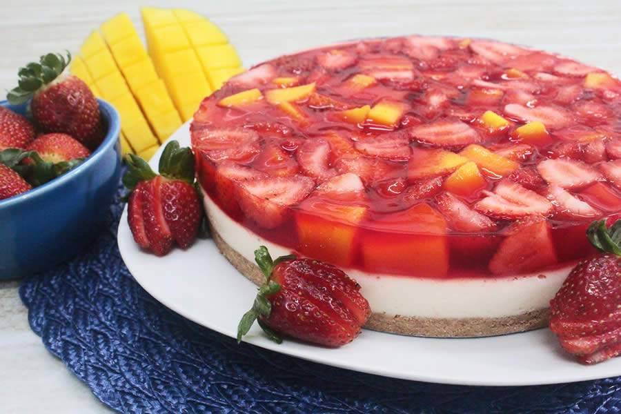 Torta Espelhada com Frutas Zero Açúcar