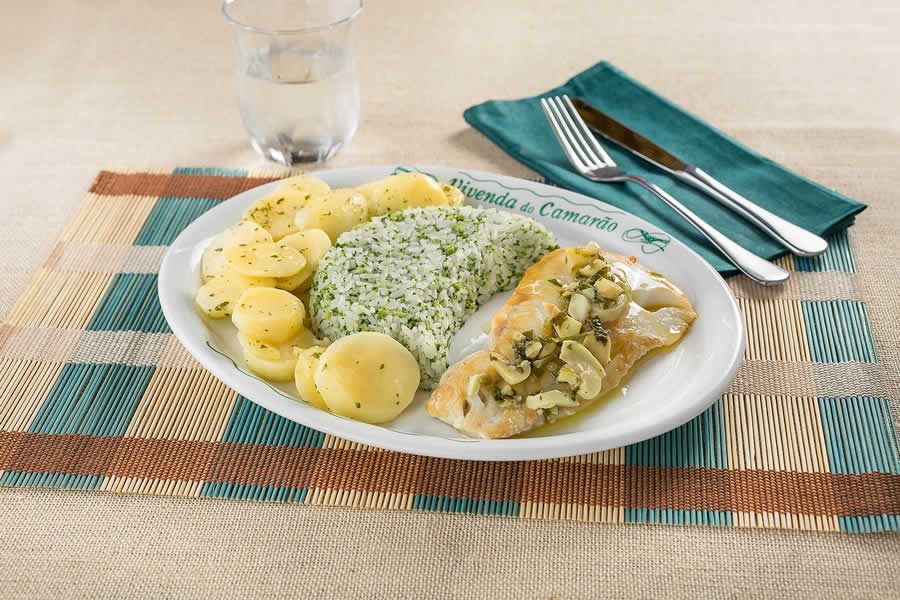 Receitas saborosas para a Páscoa 2016: Bacalhau com Molho Meunière com Arroz de Brócolis e Batata Sautée